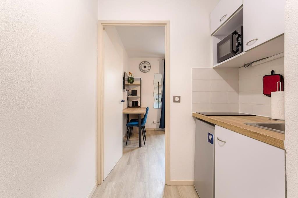 Bnbgones - Le Lombardi - Metro Garibaldi - Wifi Apartamento *